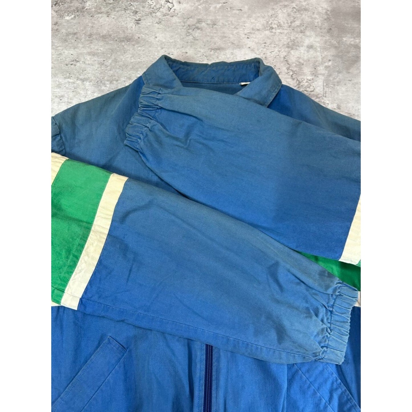 Vintage 80s/90s Full Zip Striped Lightweight Jacket Size Large