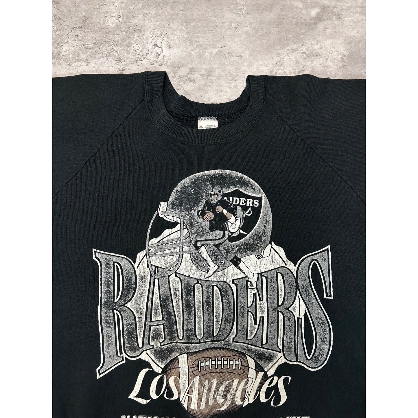 Vintage 90s Los Angeles Raiders NFL Helmet Graphic Spellout Sweatshirt Size XL