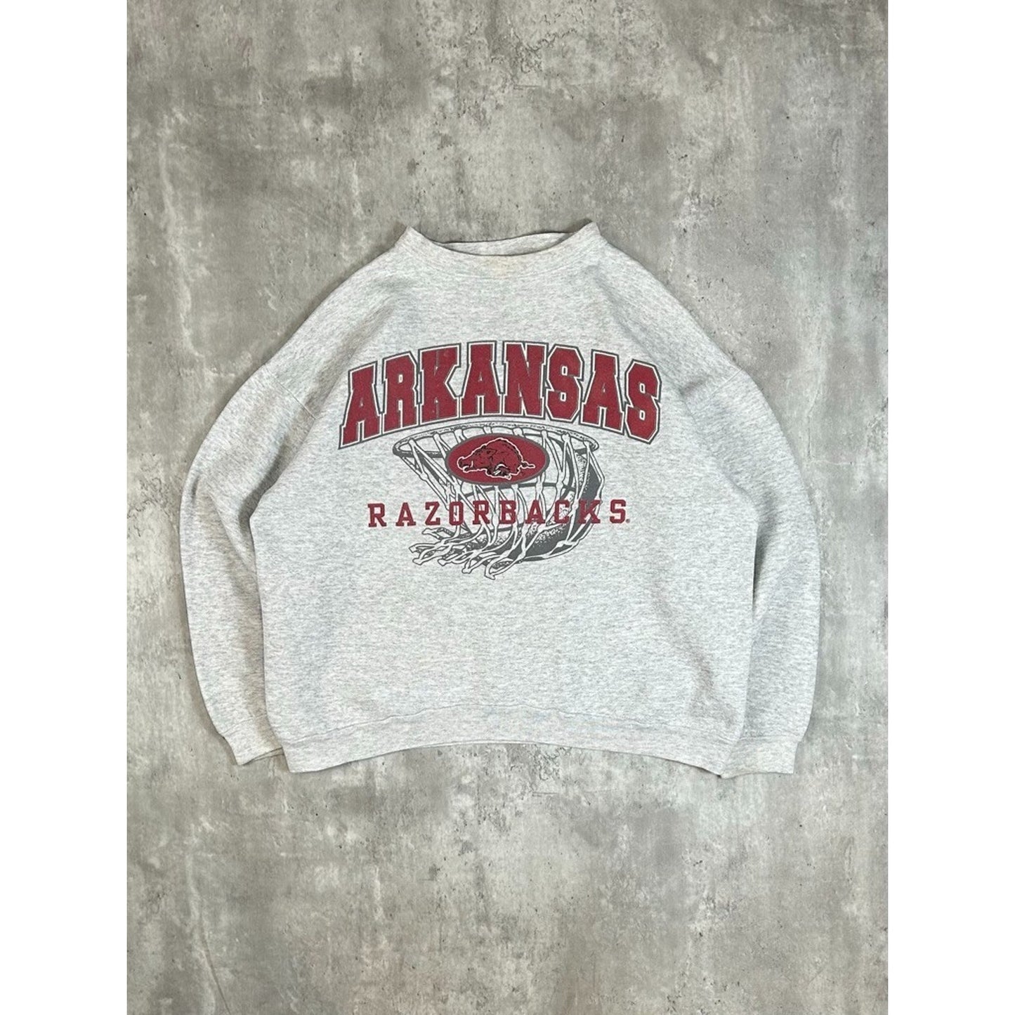 Vintage 90s Arkansas Razorbacks NCAA Collegiate Basketball Graphic Sweatshirt Size Medium