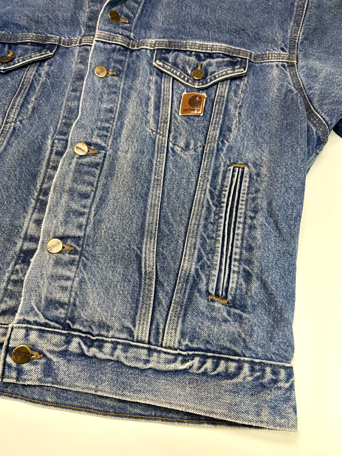 Vintage Carhartt Light Wash Denim Work Wear Trucker Jacket Size Large