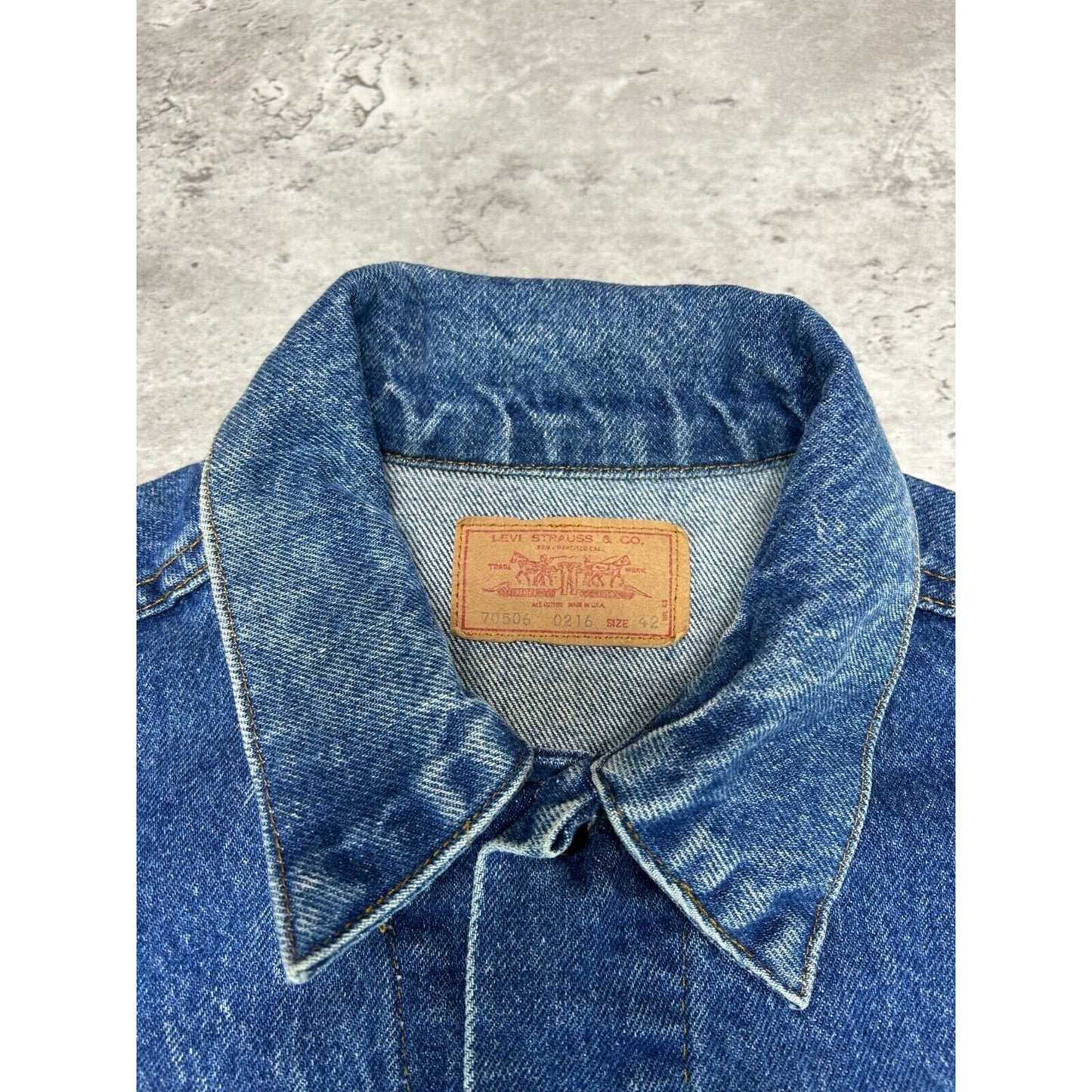 Vintage 80s/90s Levis Red Tab Dark Wash Denim Type 3 Trucker Jacket Size 42 S