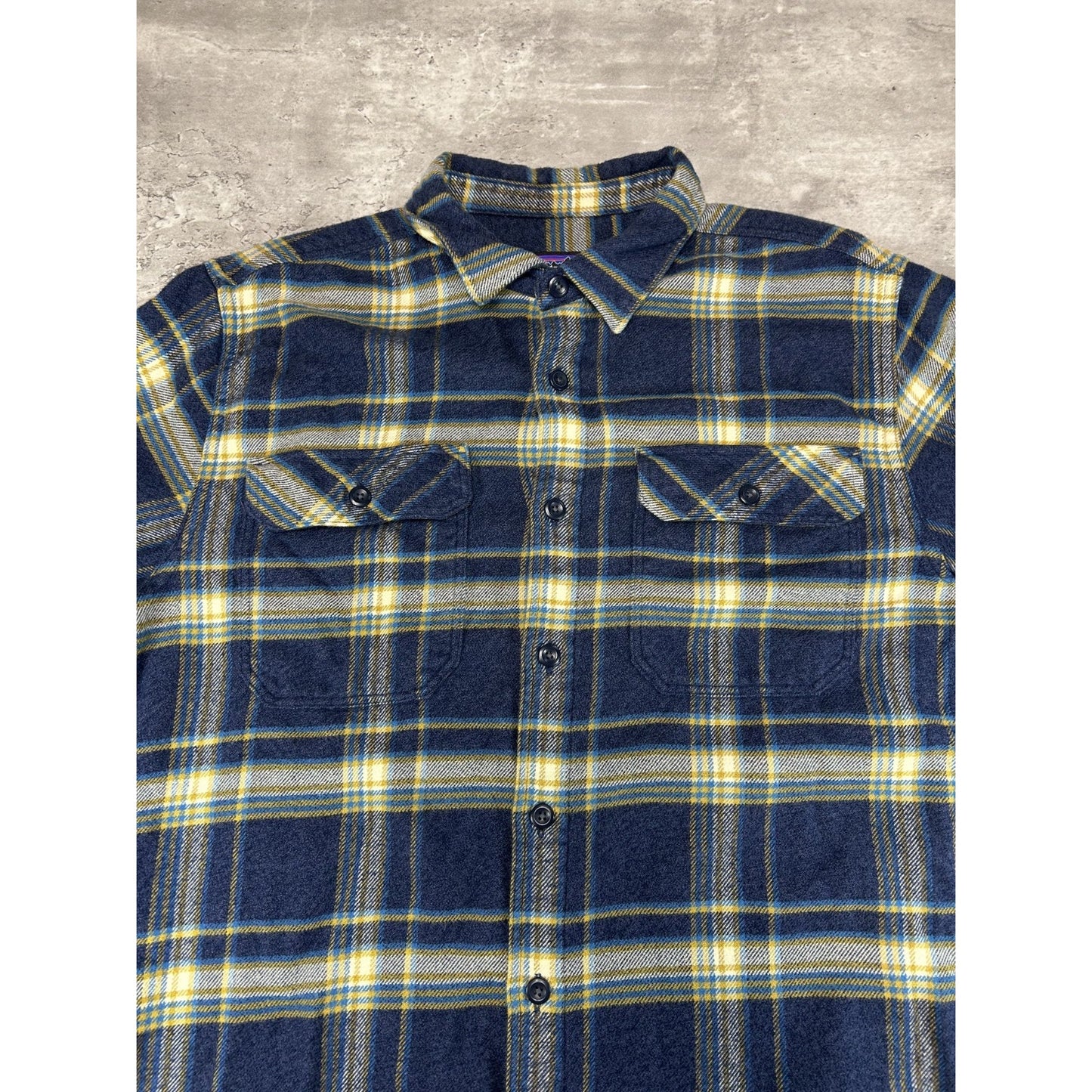Patagonia Plaid Print Double Pocket Long Sleeve Button Up Shirt Size Medium