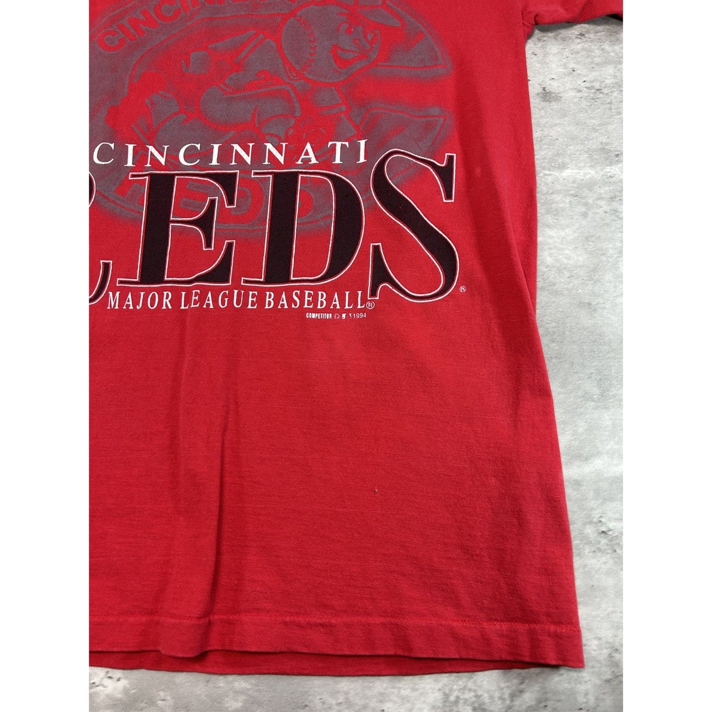 Vintage 1994 Cincinnati Reds MLB Graphic Spellout Logo T-Shirt Size Large
