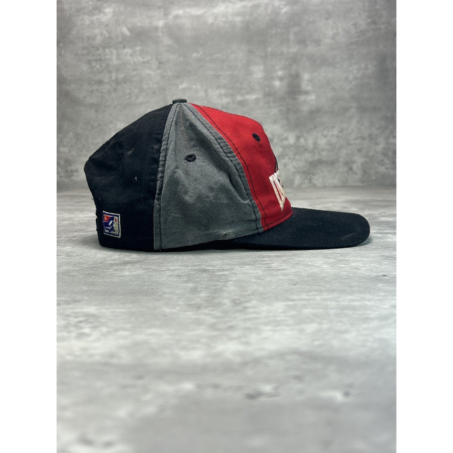 Vintage 90s Indiana Hoosiers NCAA Embroidered Spellout Logo Snapback Hat OSFA
