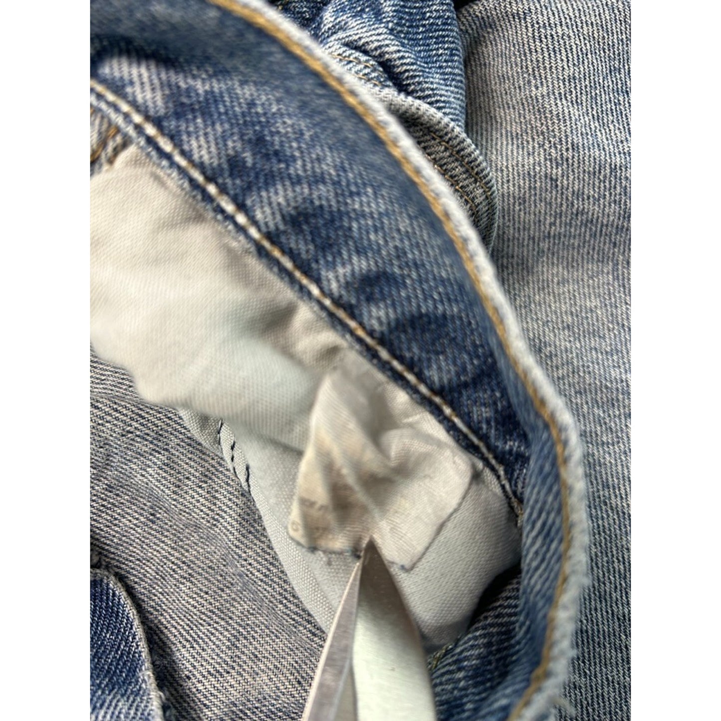 Vintage Wrangler Authentic Jeans Medium Wash Denim Shorts Size 38 Blue