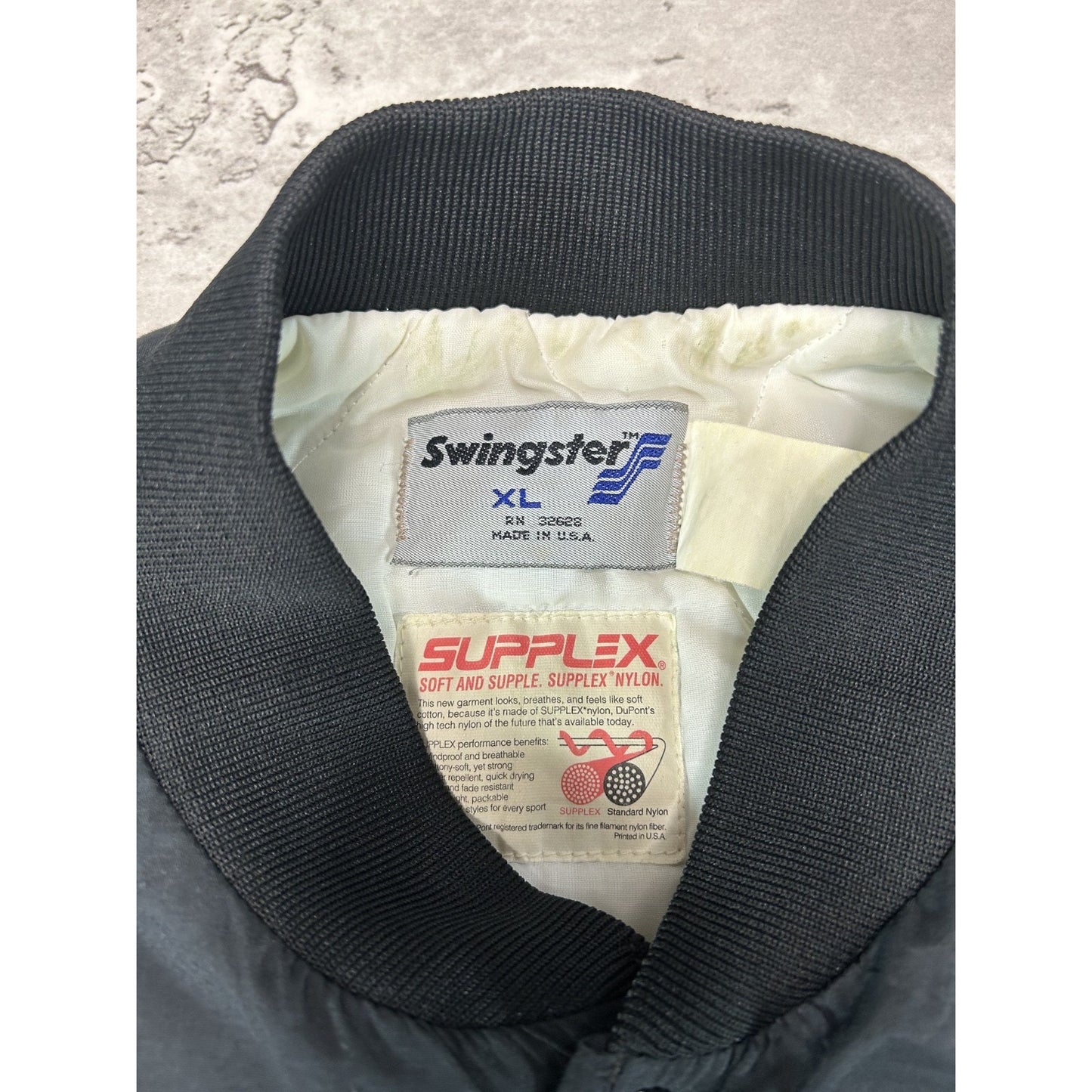 Vintage 80s Chicago Bulls NBA Embroidered Logo Bomber Jacket Size XL