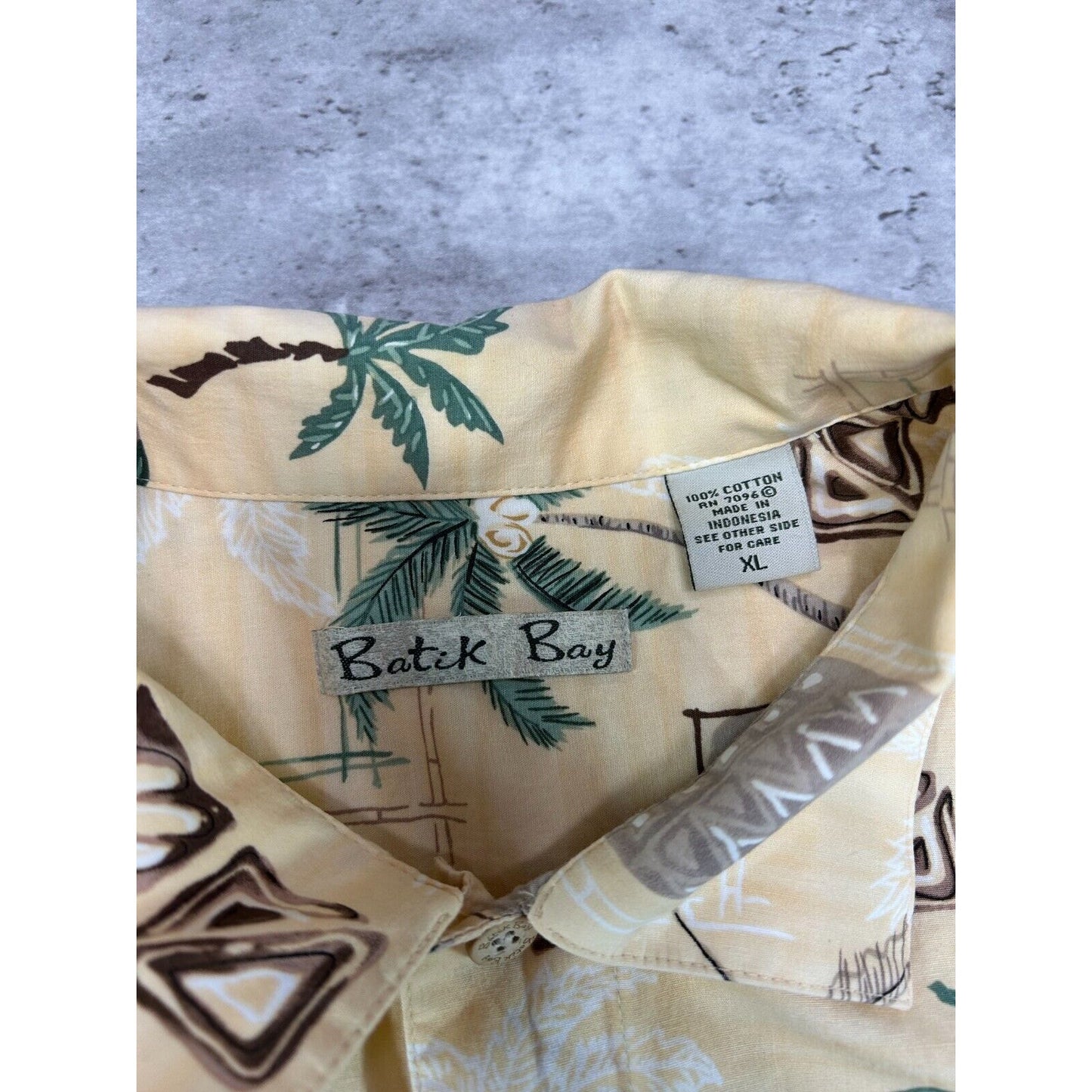 Vintage Palm Tree Pattern Print Short Sleeve Button Up Shirt Size XL Yellow