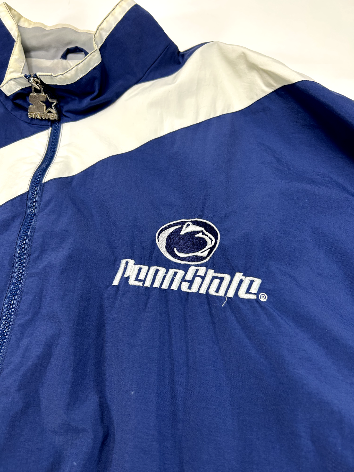 Vintage Penn State Nittany Lions NCAA Nylon Windbreaker Starter Jacket Size Medium