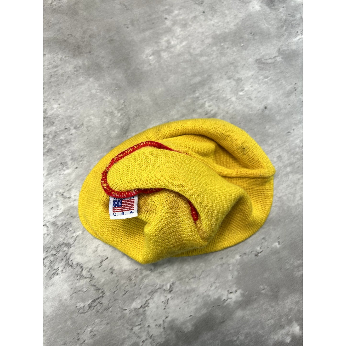 Vintage Y2K 200s Flame Print Detailed Graphic Beanie Hat OSFA Red
