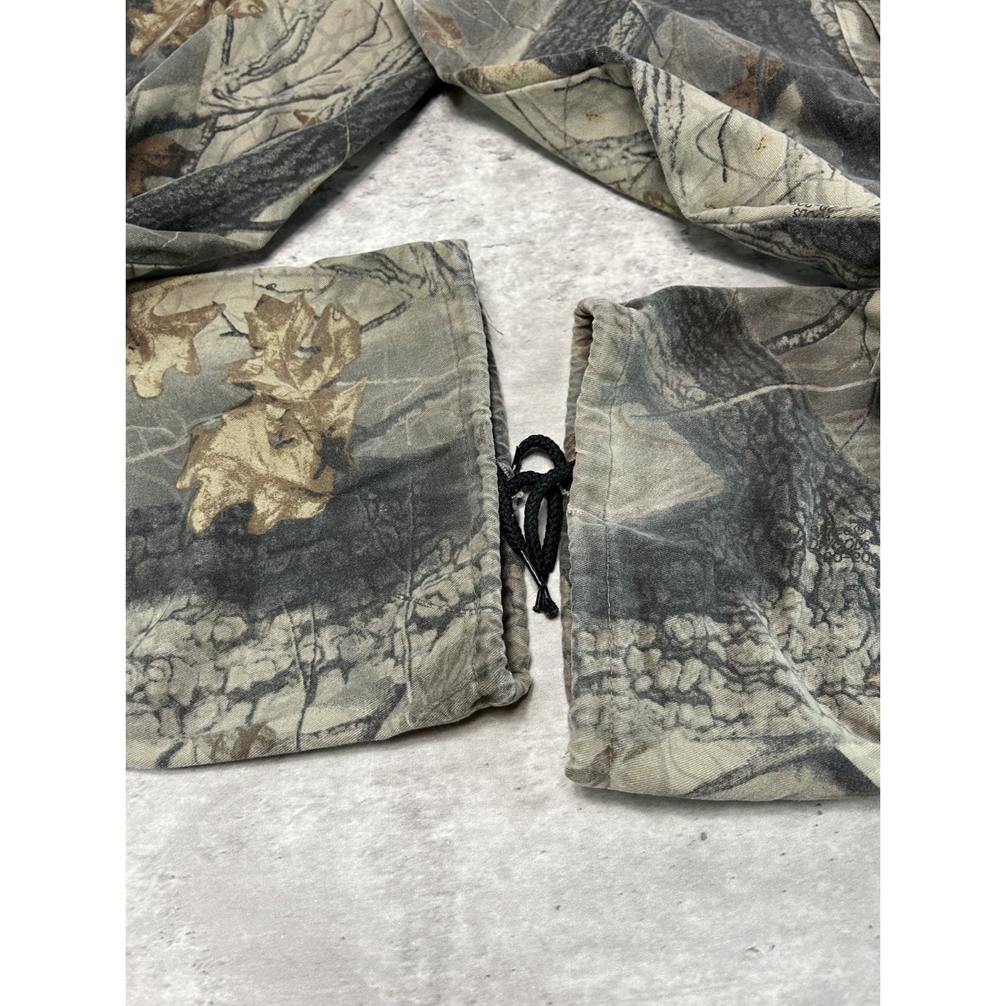 Vintage 90s Liberty Realtree Hardwoods Tree Camo Hunting Cargo Pants Size 43