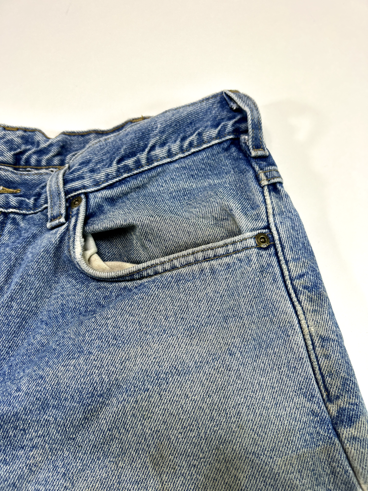 Vintage Carhartt Fleece Lined Medium Wash Denim Workwear Pants Size 34W Blue