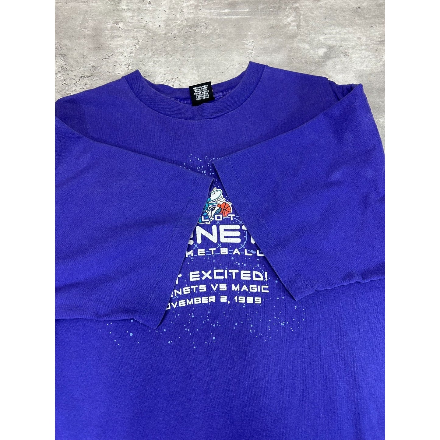 Vintage 1999 Charlotte Hornets vs. Orlando Magic NBA Basketball T-Shirt Size XL