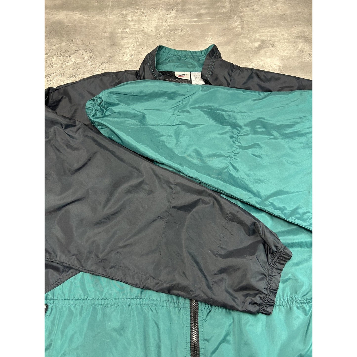 Vintage 90s Nike Embroidered 3D Swoosh Nylon Windbreaker Jacket Size 2XL