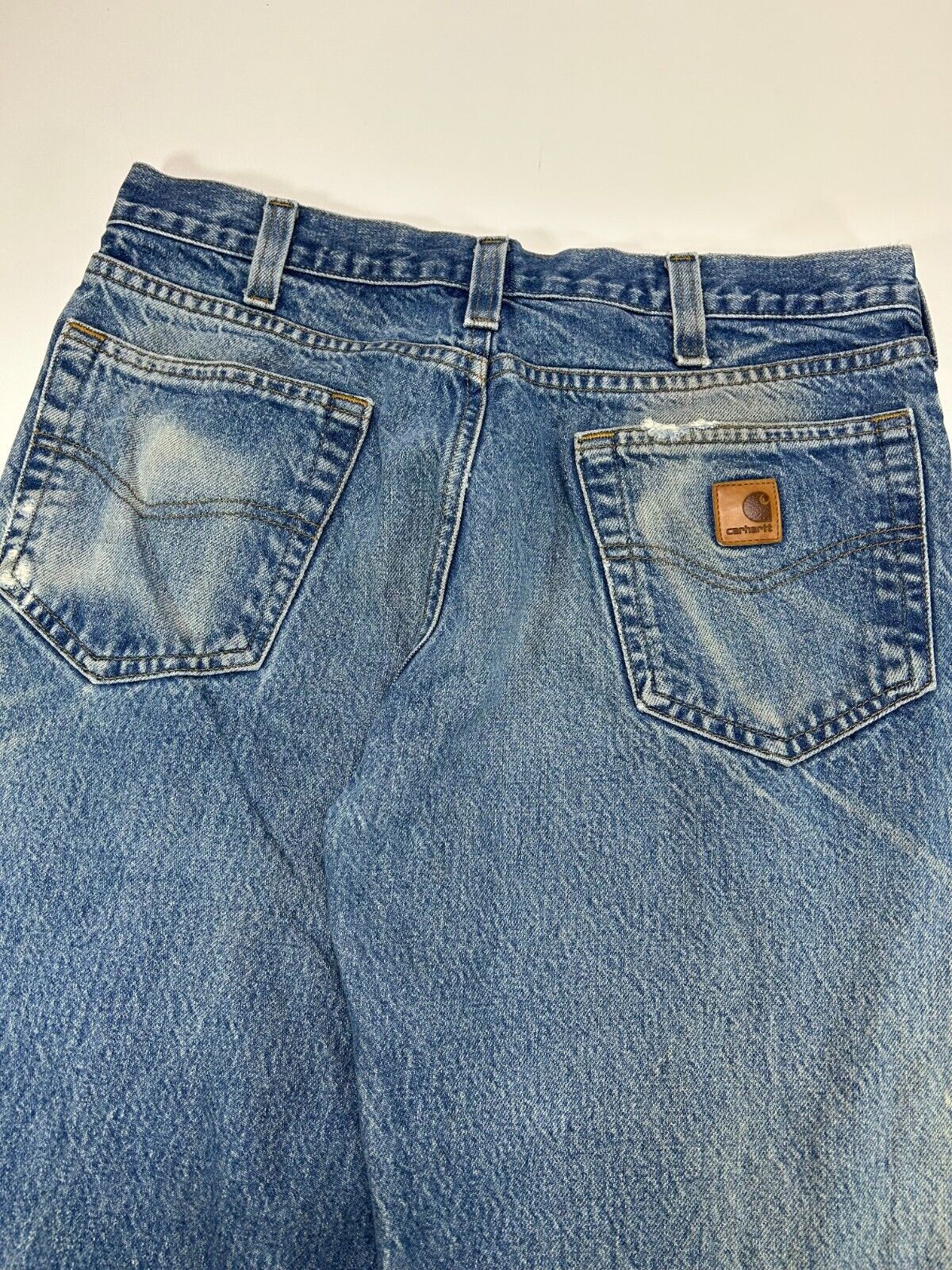 Vintage Carhartt Relaxed Fit Medium Wash Denim Workwear Pants Size 32W