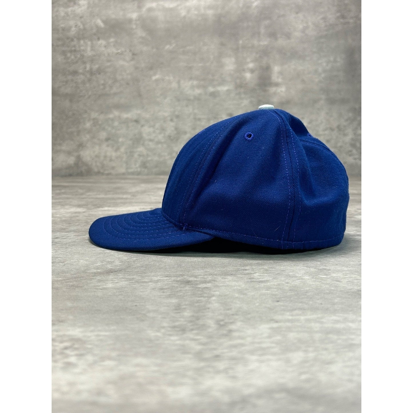 Vintage 90s Brooklyn Dodgers MLB Embroidered Logo Fitted Hat Size 6 7/8