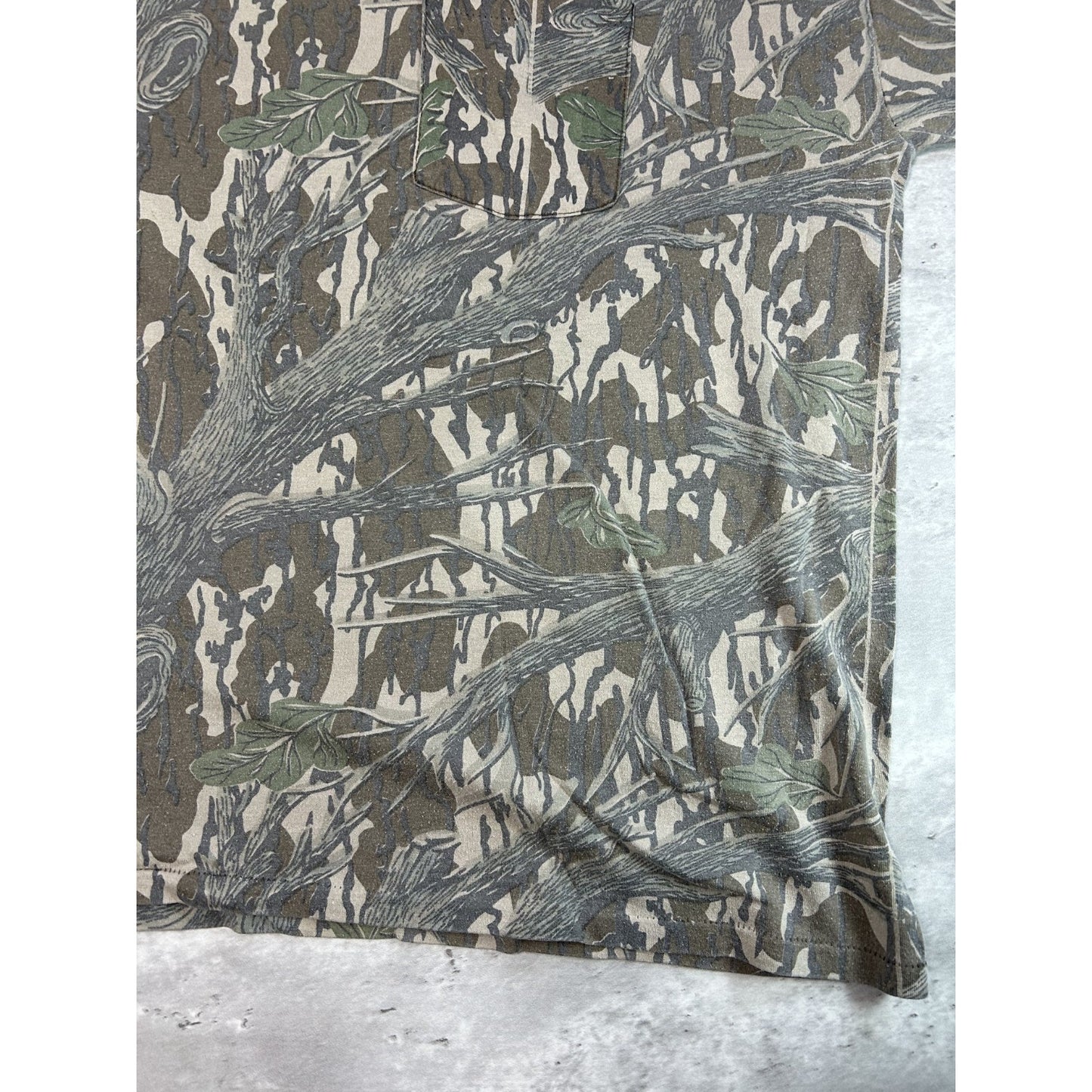 Vintage 80s/90s Tree Camo Hunting Long Sleeve Pocket T-Shirt Size 2XL