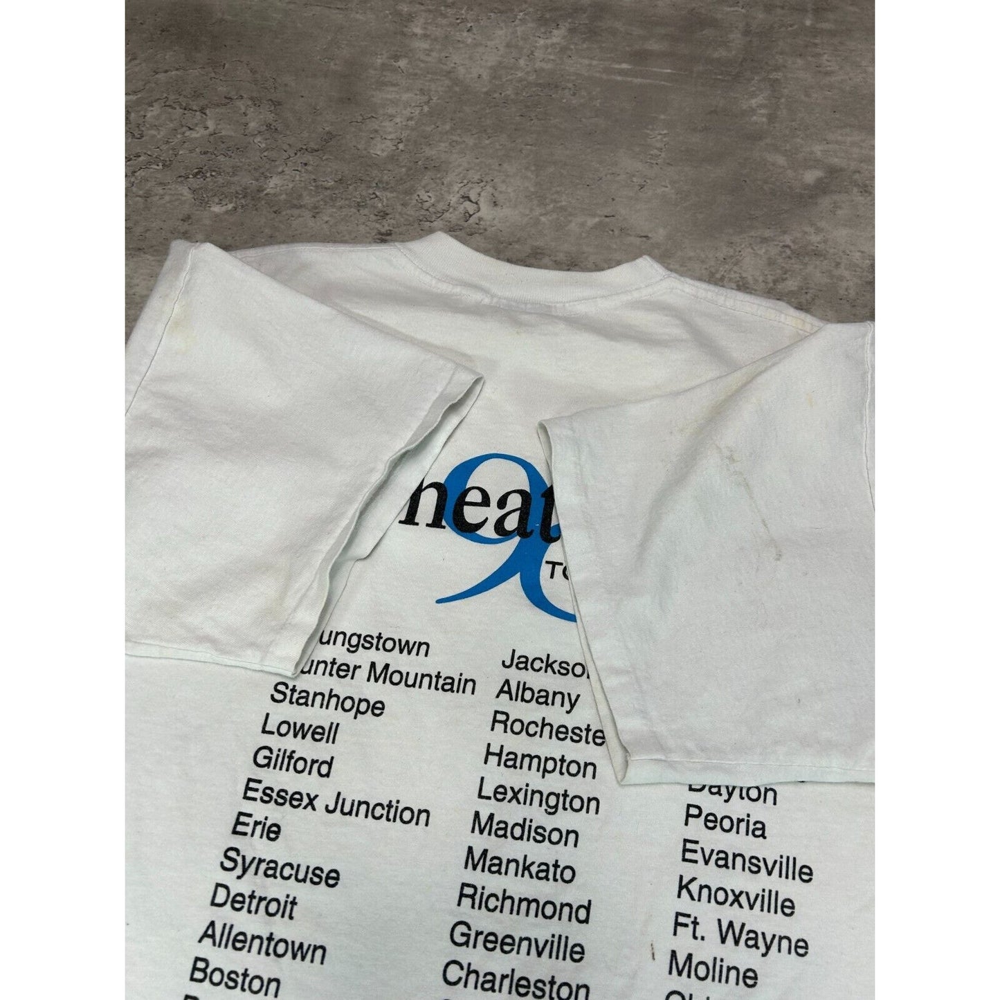 Vintage 1998 98 Degrees Heat It Up Pop Music Tour Graphic T-Shirt Size XL White