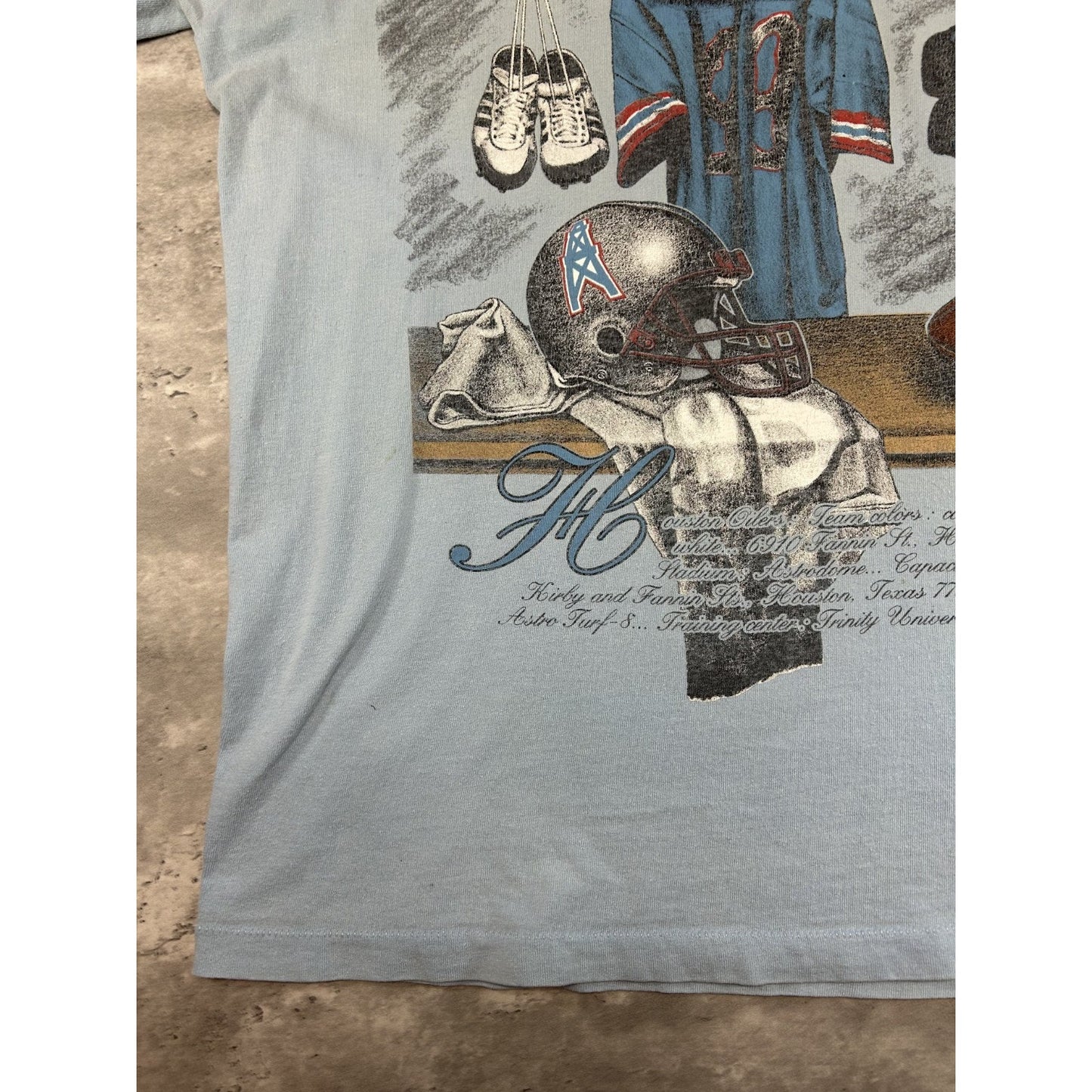 Vintage 90s Houston Oilers NFL Equipment Graphic Football T-Shirt Size Medium