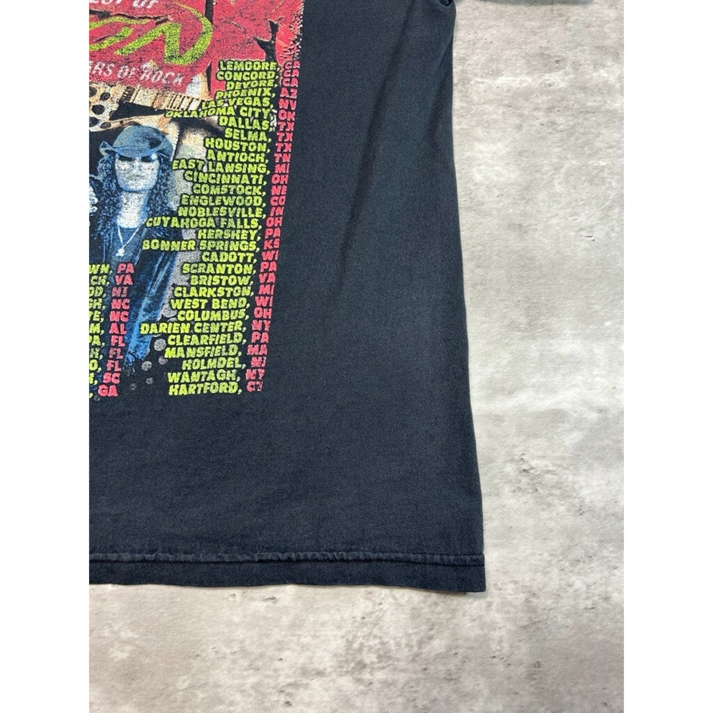 Vintage 2006 Poison 20th Anniversary Tour Rock Music Tour Graphic T-Shirt Size Medium