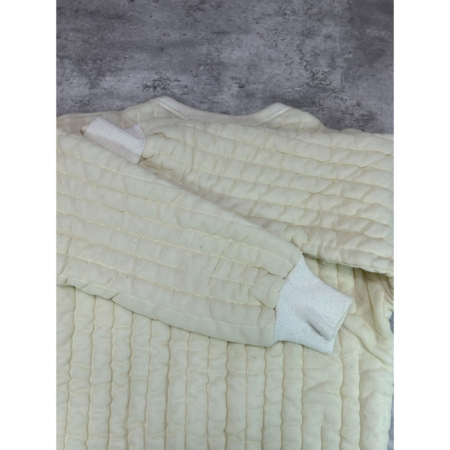 Vintage 1960s Quilted Thermals Lined Pullover Sweatshirt Size Small White