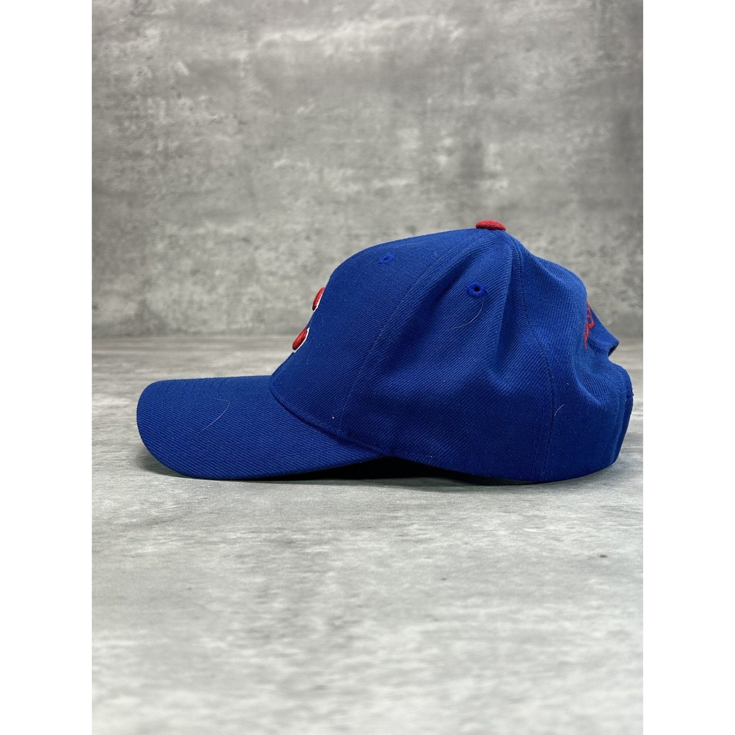 Vintage 90s Chicago Cubs MLB Embroidered Logo Baseball Snapback Hat OSFA Blue