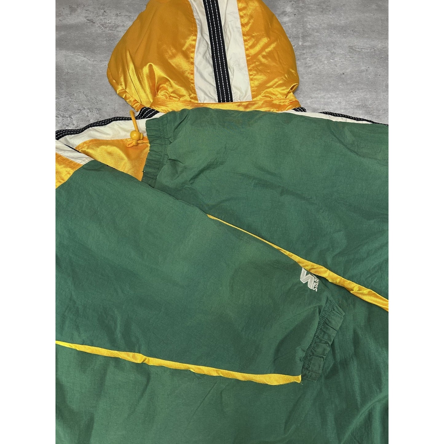 Vintage 90s Green Bay Packers NFL Insulated Starter Full Zip Hooded Jacket Large