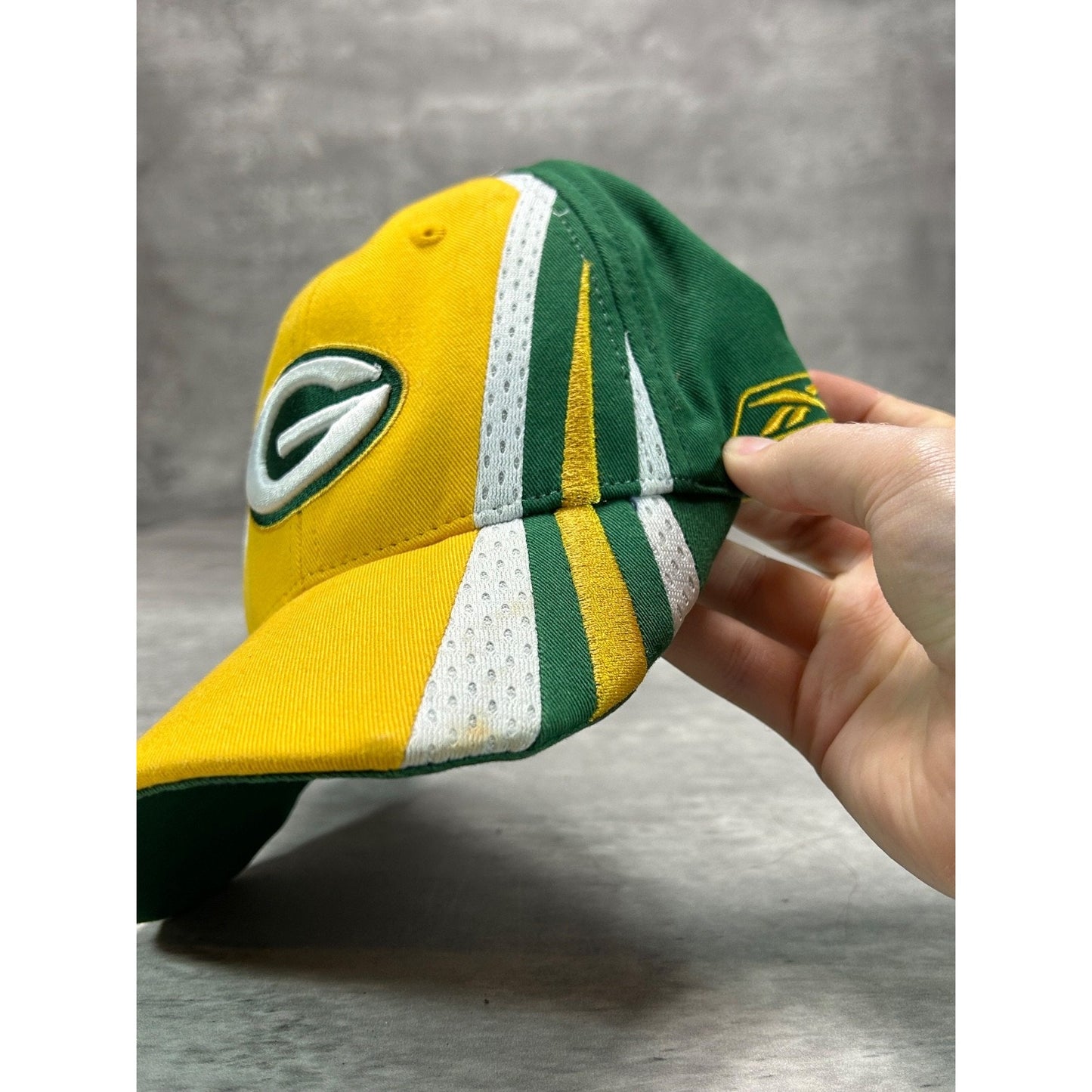 Vintage Green Bay Packers NFL Embroidered Logo Reebok Strapback Hat OSFA