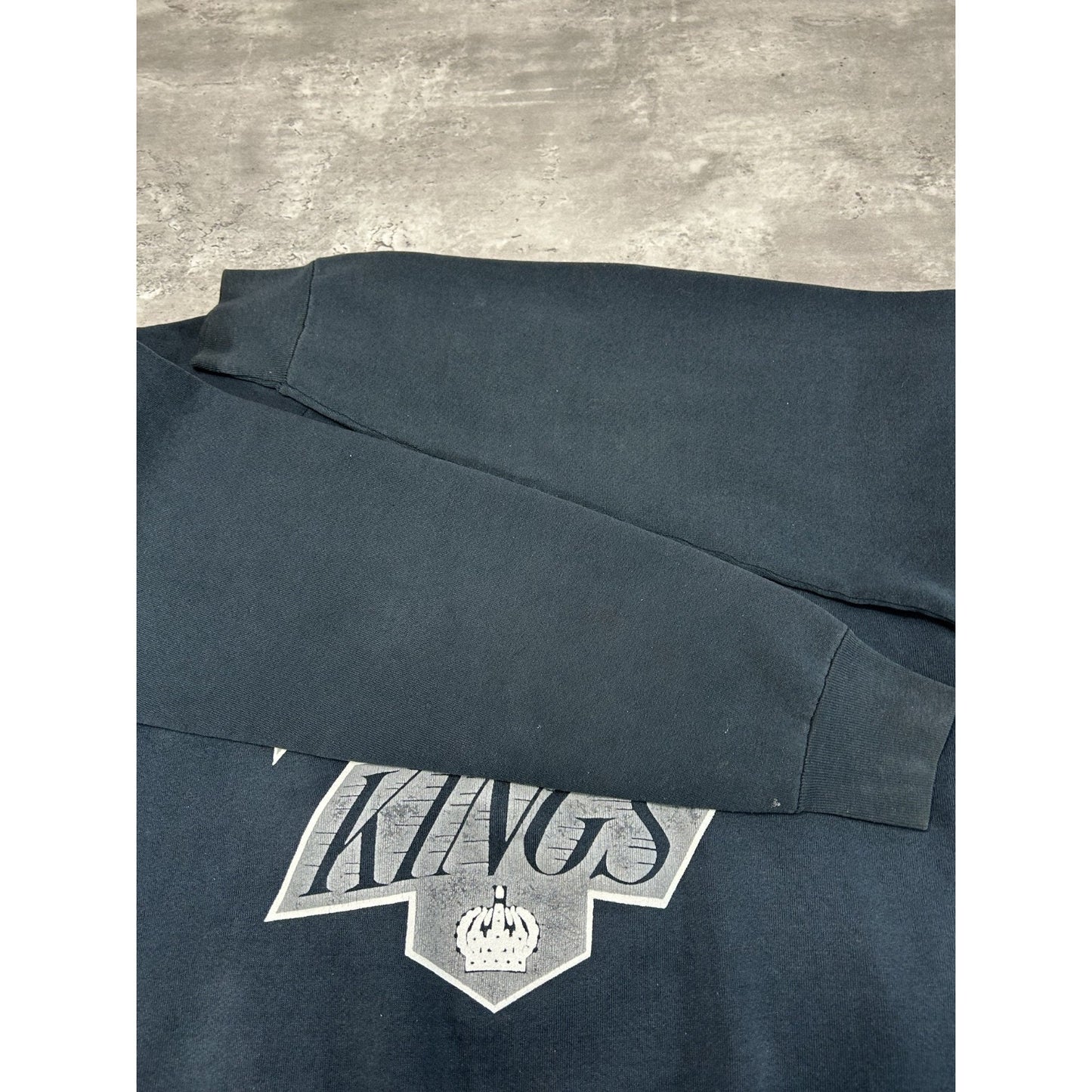 Vintage 90s Los Angeles Kings NHL Graphic Spellout Logo Sweatshirt Size XL