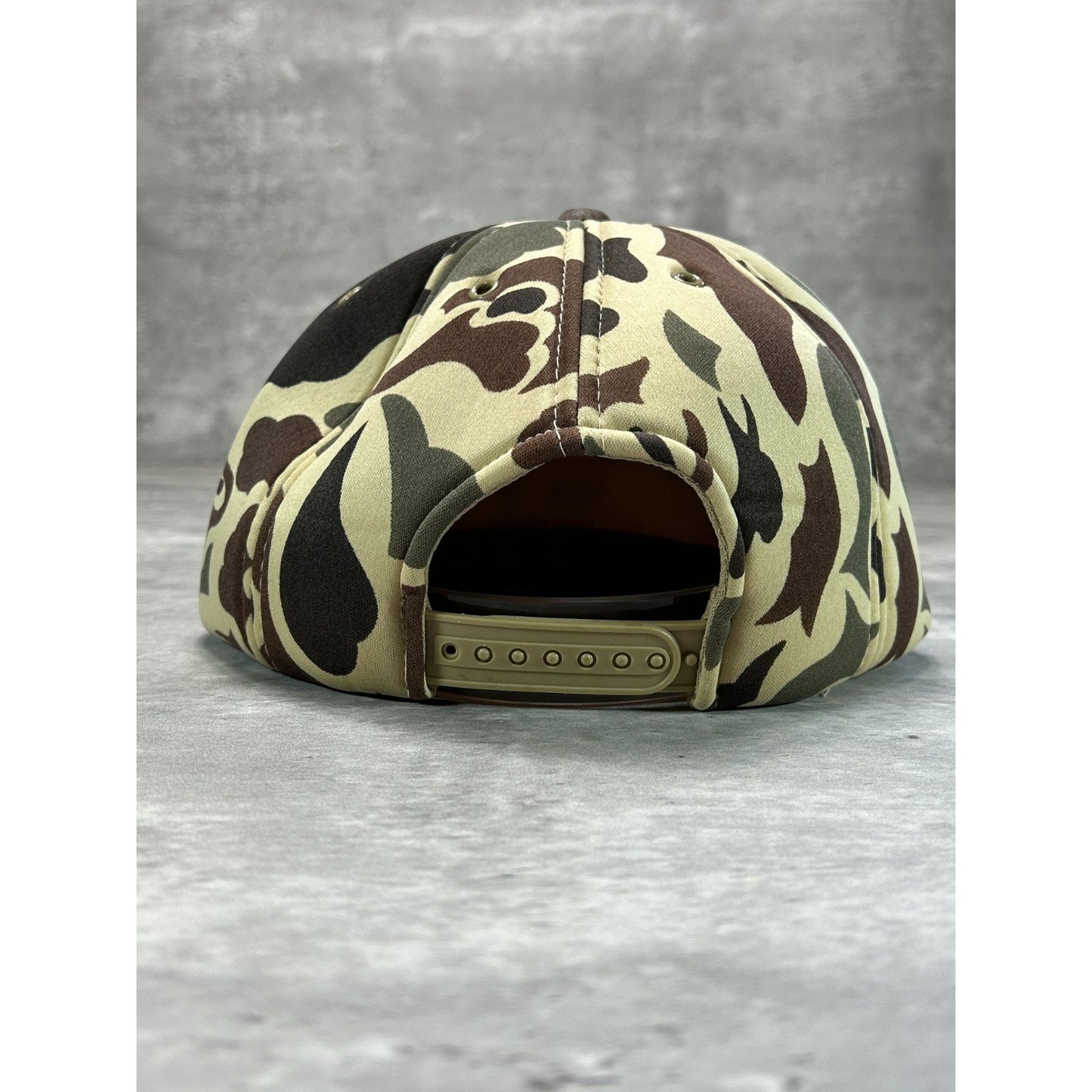 Vintage 80s Marshall County Tire Duck Camo Graphic Snapback Hat OSFA Beige