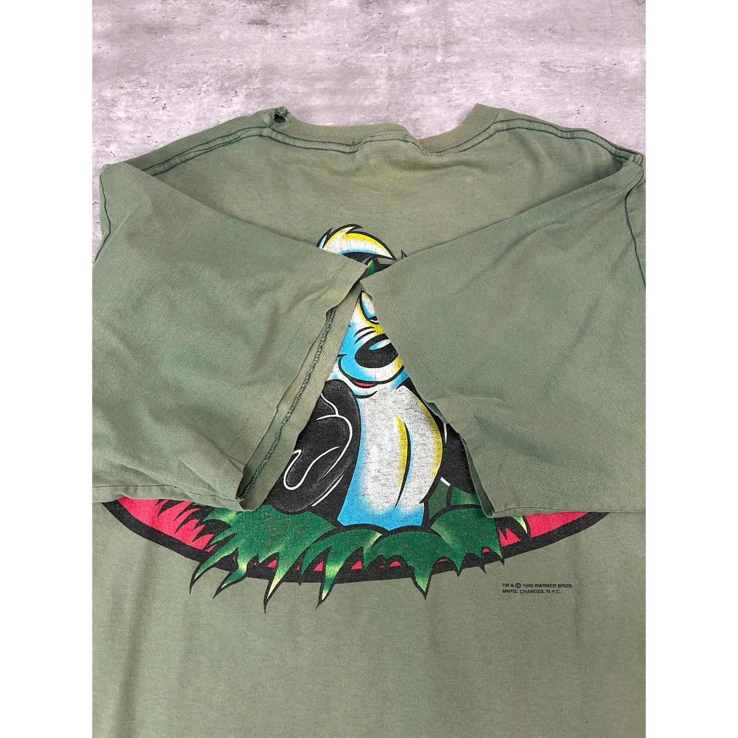 Vintage 1995 Looney Tunes Pepe Le Pew Cartoon Character Graphic T-Shirt Size XL