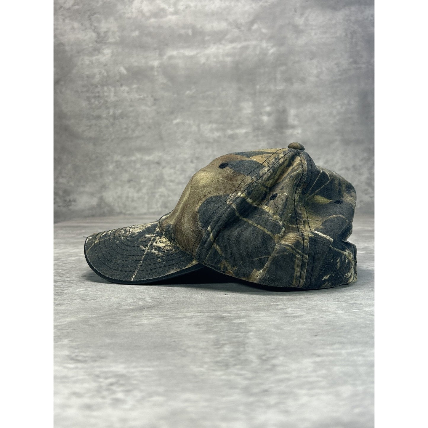 Vintage 90s Spartans Outdoors Tree Camo Hunting Snapback Hat OSFA