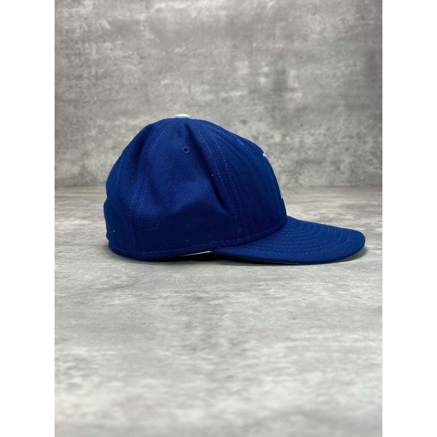 Vintage 90s Brooklyn Dodgers MLB Embroidered Logo Fitted Hat Size 6 7/8