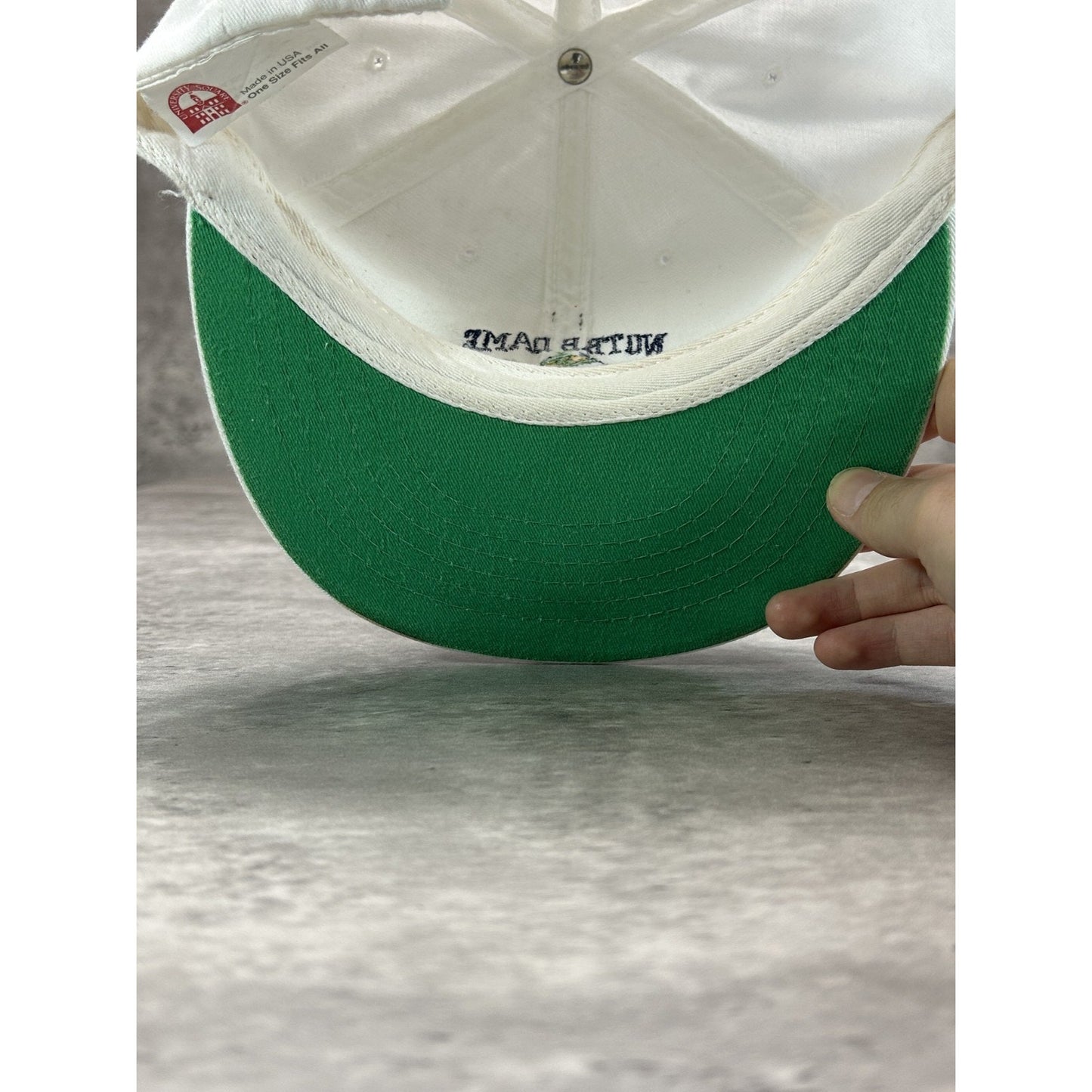 Vintage 90s Notre Dame Fighting Irish NCAA Embroidered Snapback Hat OSFA White