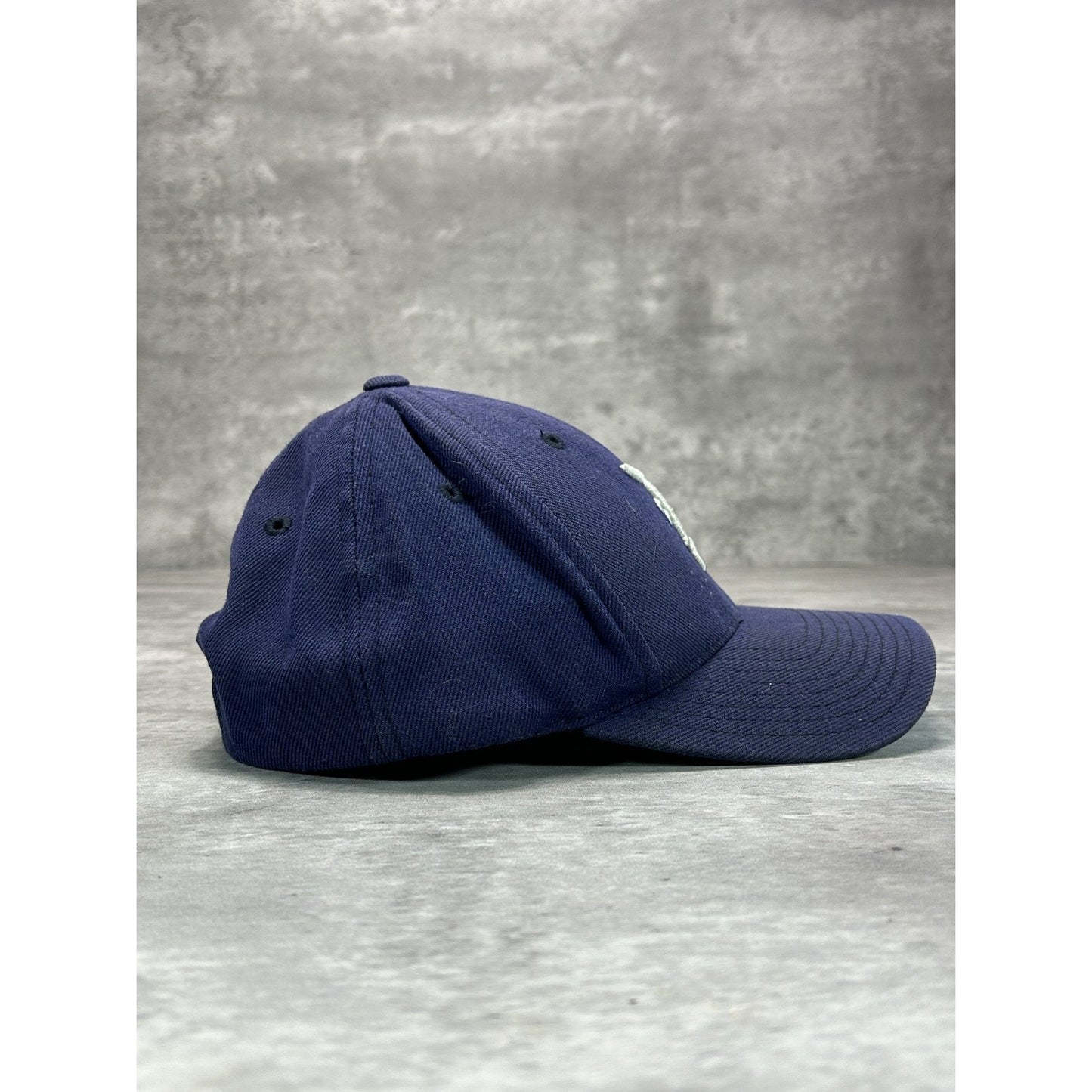 Vintage Detroit Tigers MLB Embroidered Logo Athletic Baseball Snapback Hat OSFA