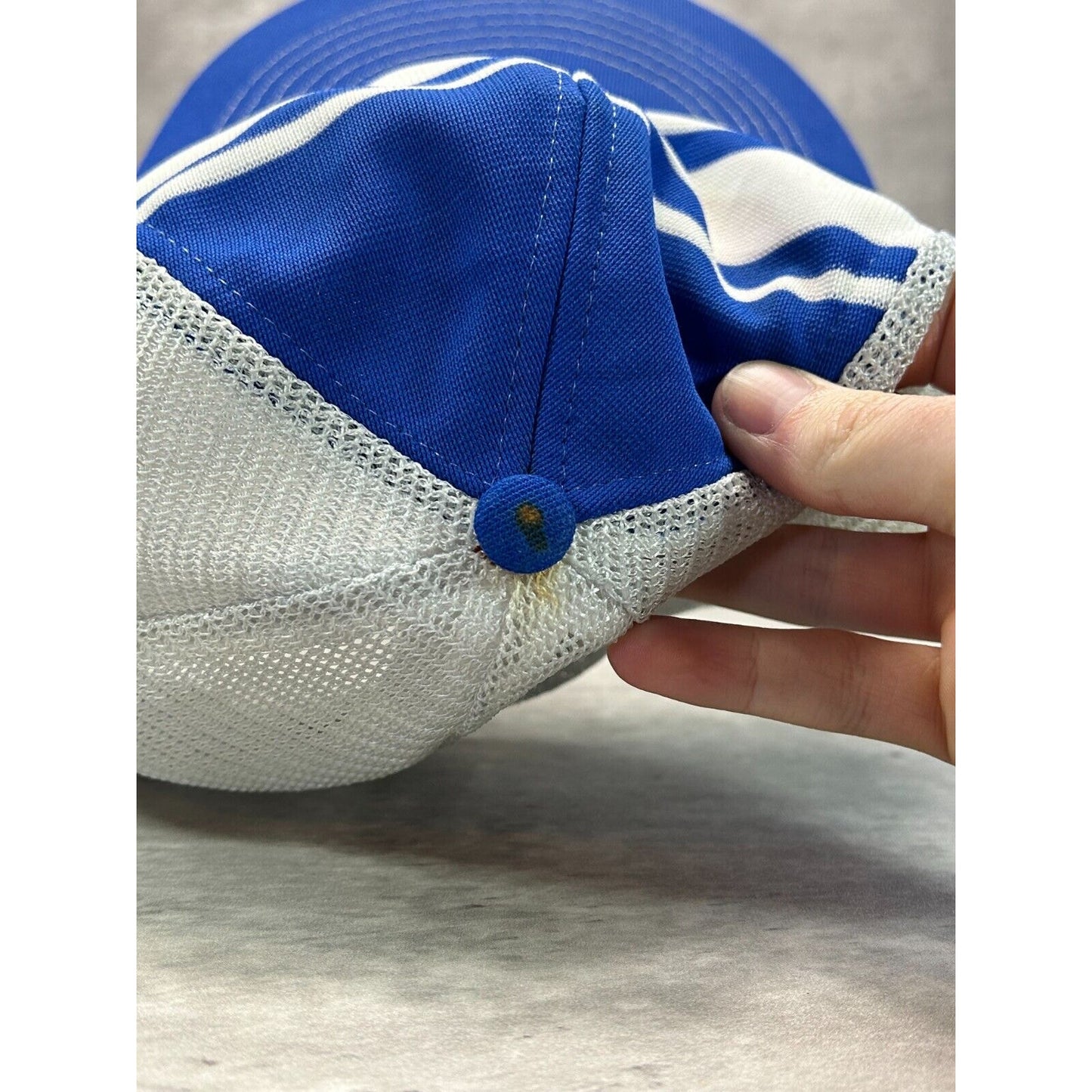 Vintage 80s Striped Blank Trucker Snapback Hat OSFA White/Blue