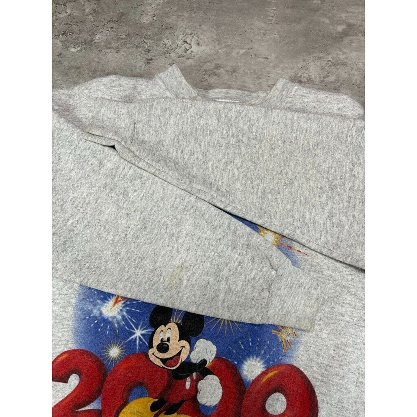 Vintage 2000 Disney Mickey Mouse Millennium Graphic Sweatshirt Size Medium Gray