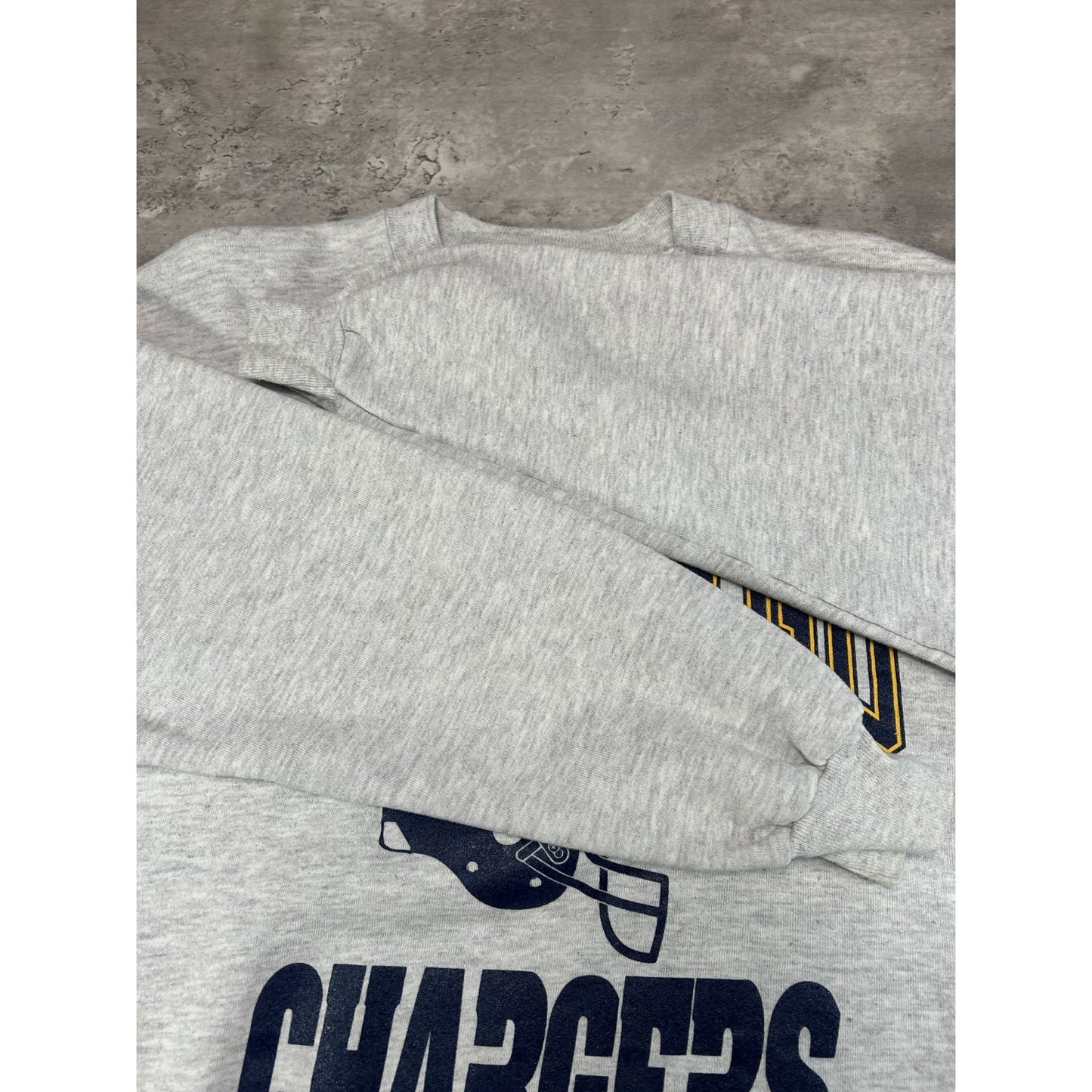 Vintage 90s San Diego Chargers NFL Helmet Spellout Graphic Sweatshirt Size XL