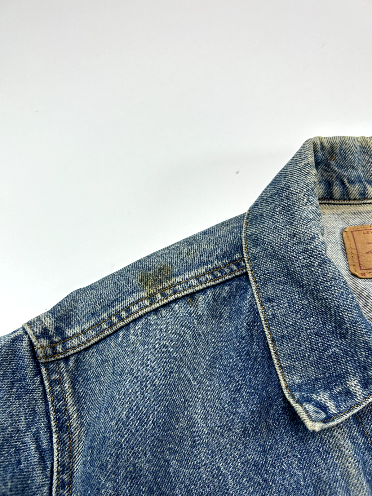Vintage 80s Levis Dark Wash Denim Type 3 Trucker Jacket Size Small Blue