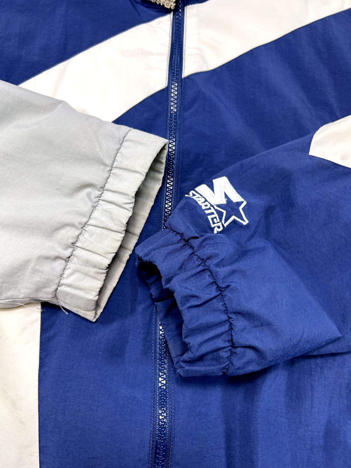 Vintage Penn State Nittany Lions NCAA Nylon Windbreaker Starter Jacket Size Medium
