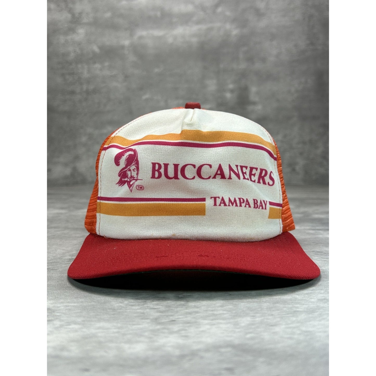Vintage 1980s Tampa Bay Buccaneers NFL Graphic Trucker Snapback Hat OSFA