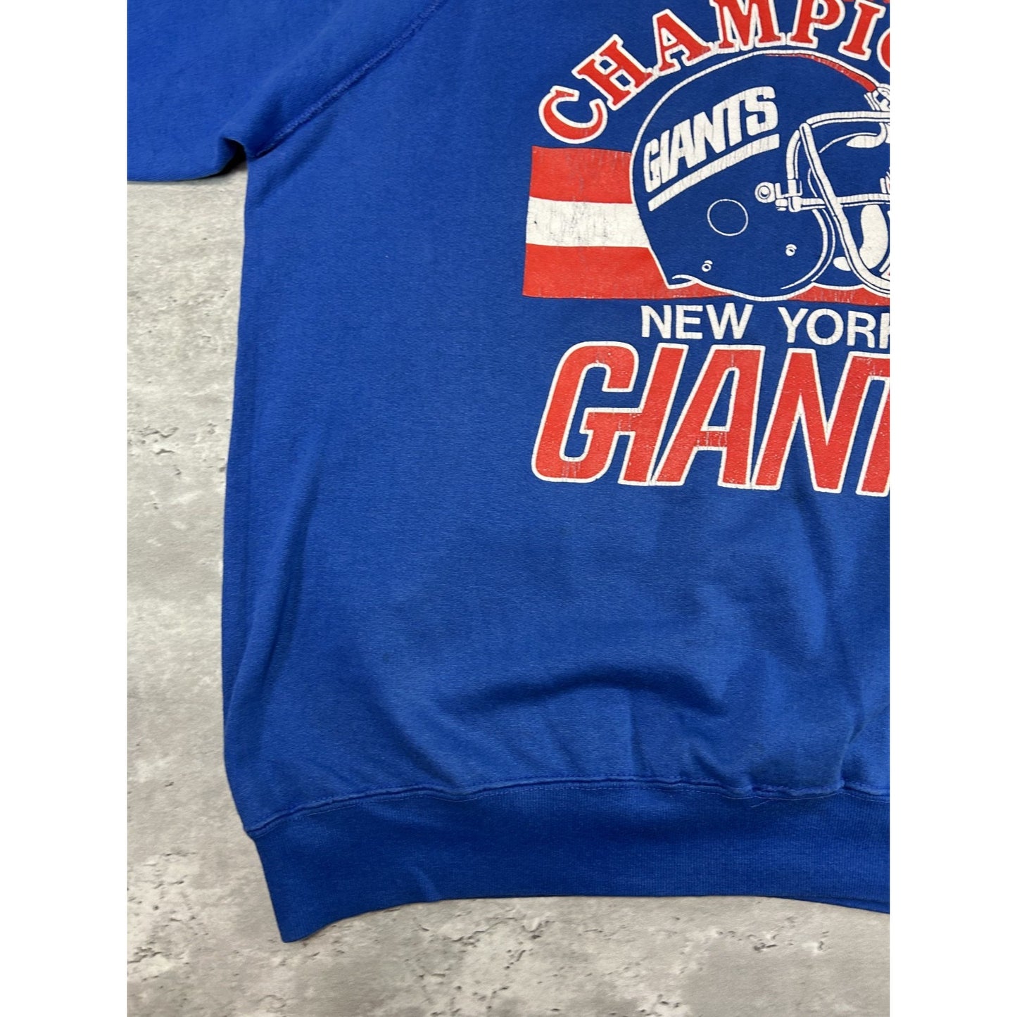 Vintage 1987 New York Giants NFL Super Bowl XXI Champs Helmet Sweatshirt Medium