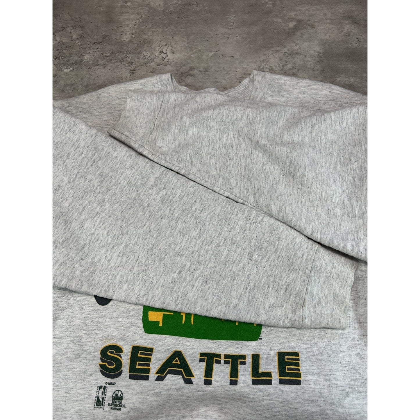 Vintage 90s Seattle Super Sonics NBA Graphic Spellout Sweatshirt Size Large