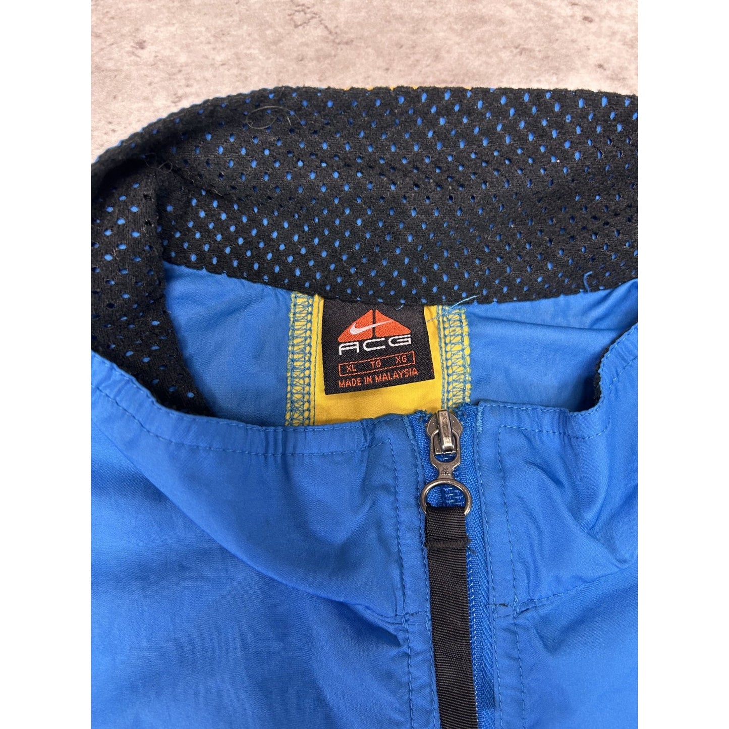 Vintage 90s Nike ACG Embroidered Logo Full Zip Running Vest Size XL Blue