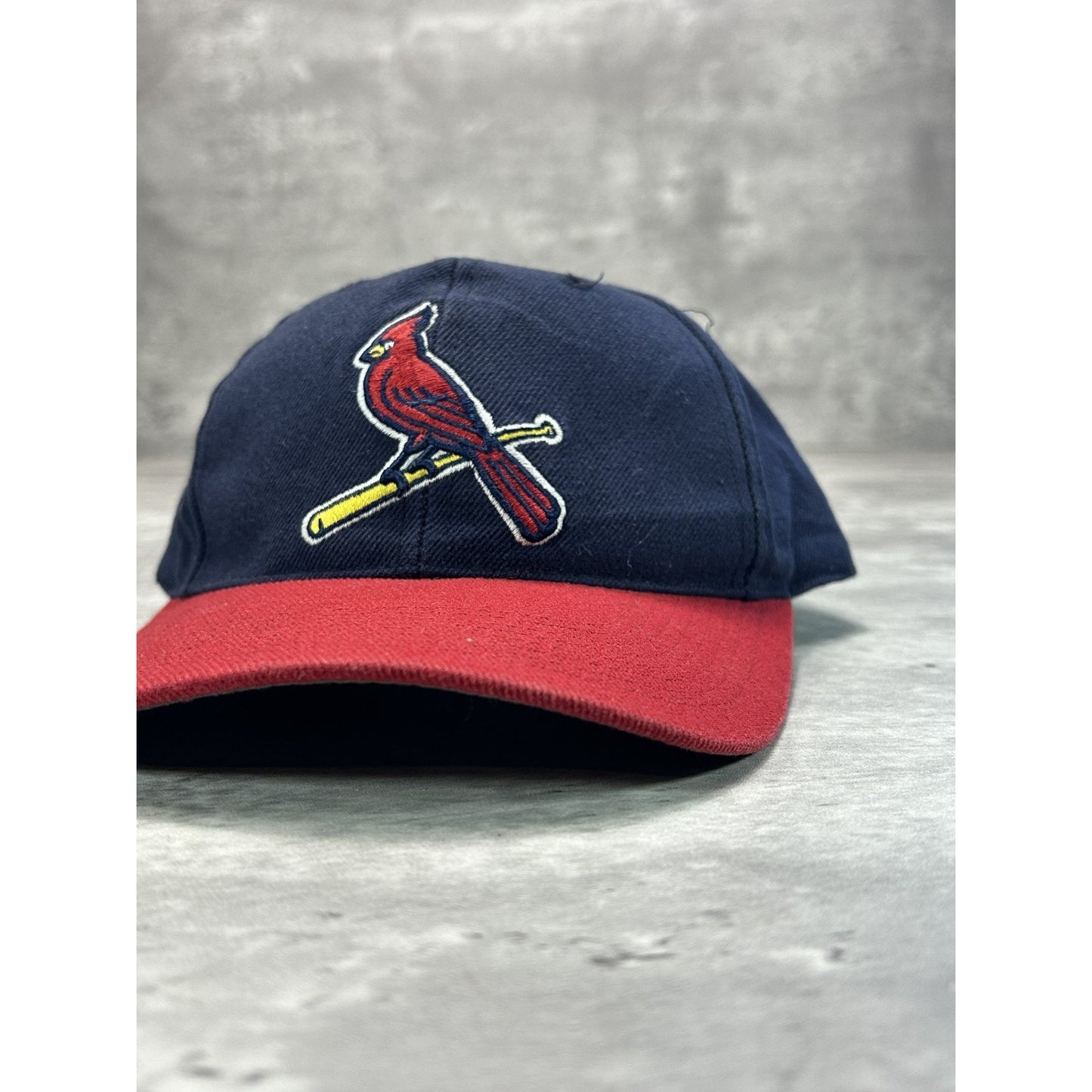 Vintage 90s St Louis Cardinals MLB Embroidered Logo Baseball Snapback Hat OSFA