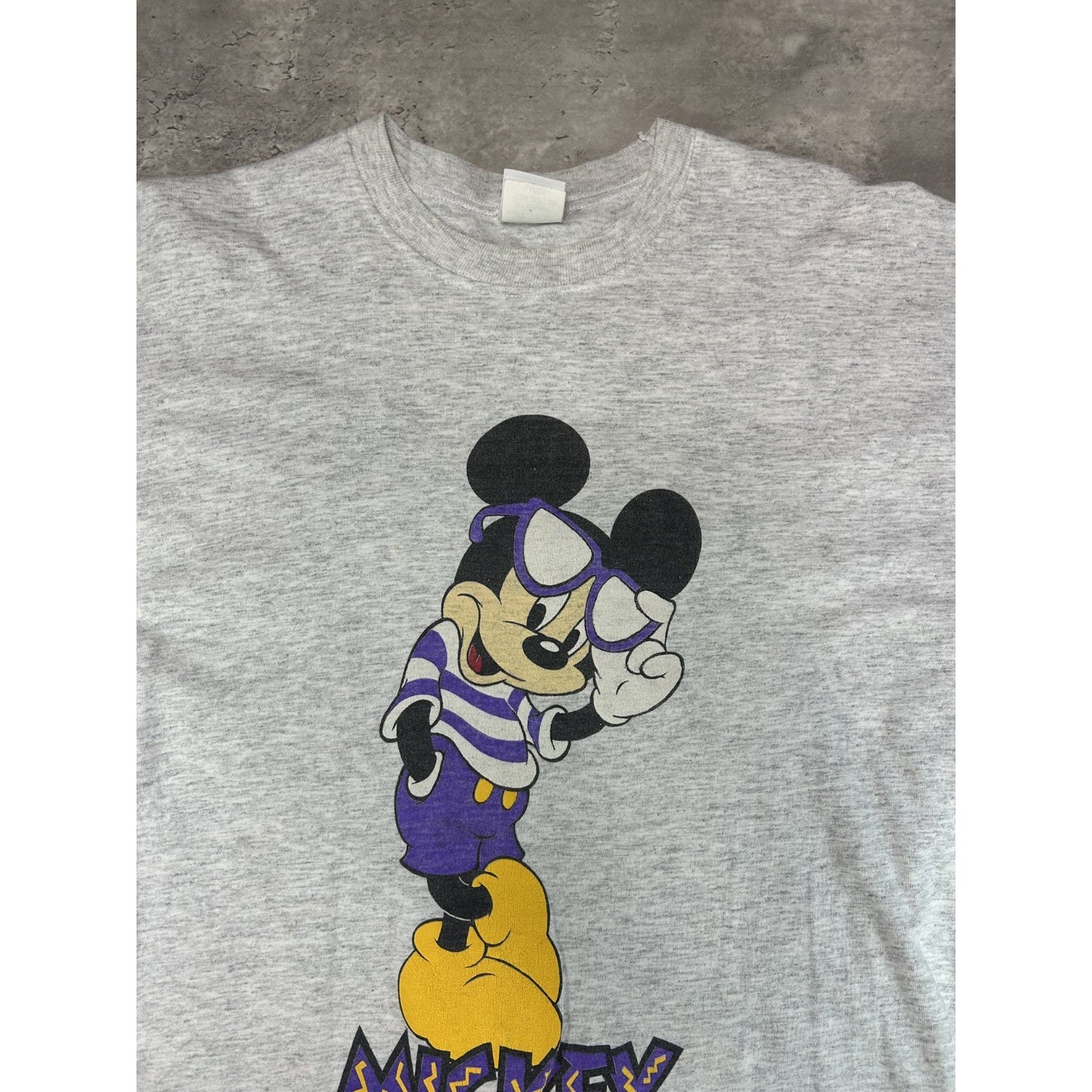 Vintage 90s Disney Mickey Mouse Cartoon Character Graphic T-Shirt Size Large