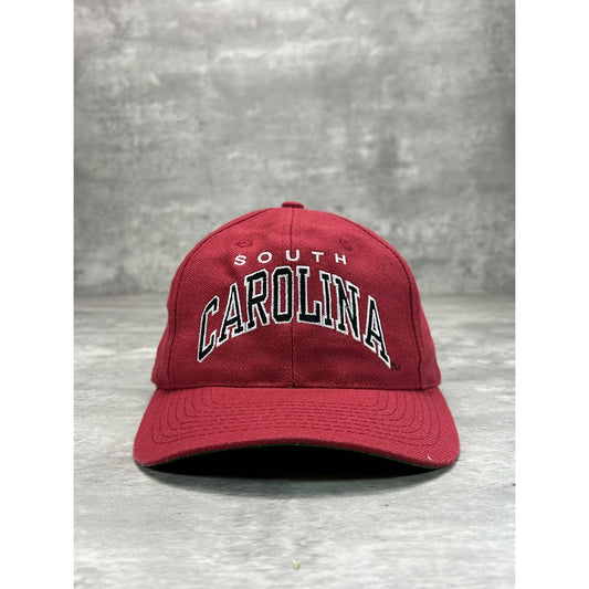 Vintage 90s South Carolina Gamecocks NCAA Arc Spellout Snapback Hat OSFA Red