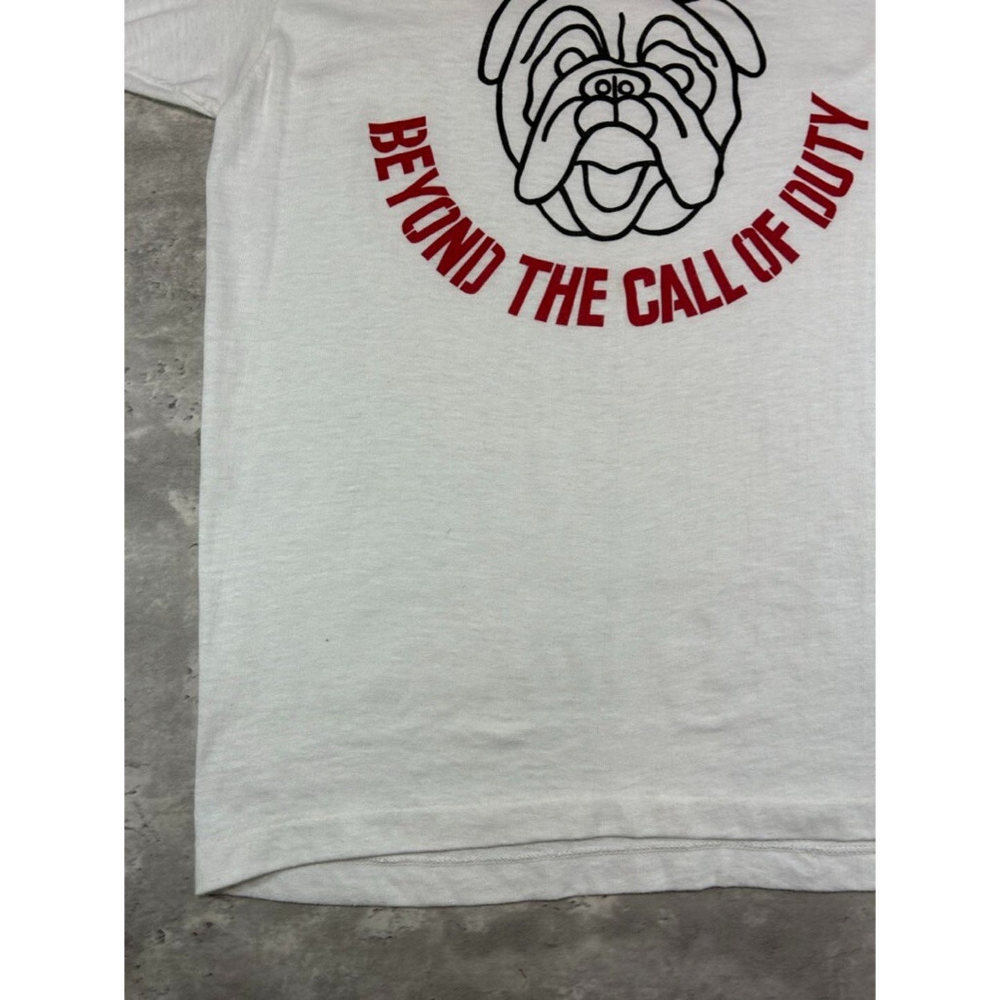 Vintage 1980s US Marines Beyond The Call Of Duty Ringer T-Shirt Size Medium