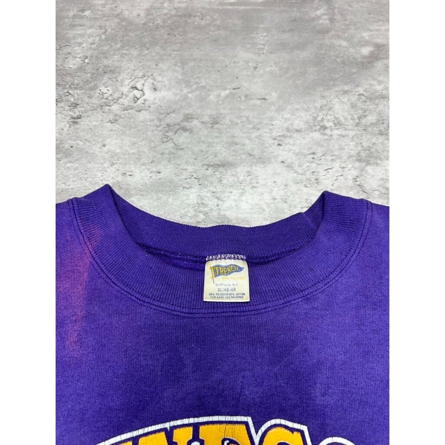 Vintage 90s Minnesota Vikings NFL Helmet Graphic Football Sweatshirt Size XL
