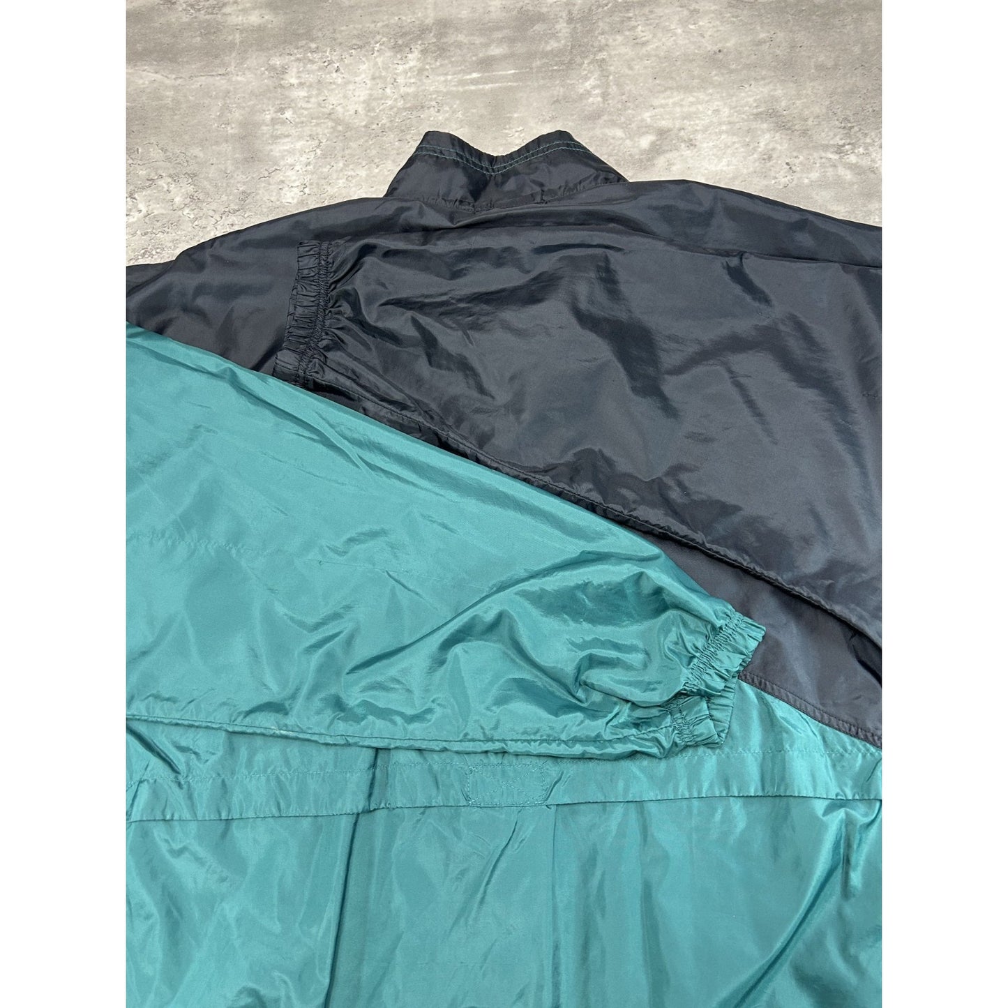 Vintage 90s Nike Embroidered 3D Swoosh Nylon Windbreaker Jacket Size 2XL