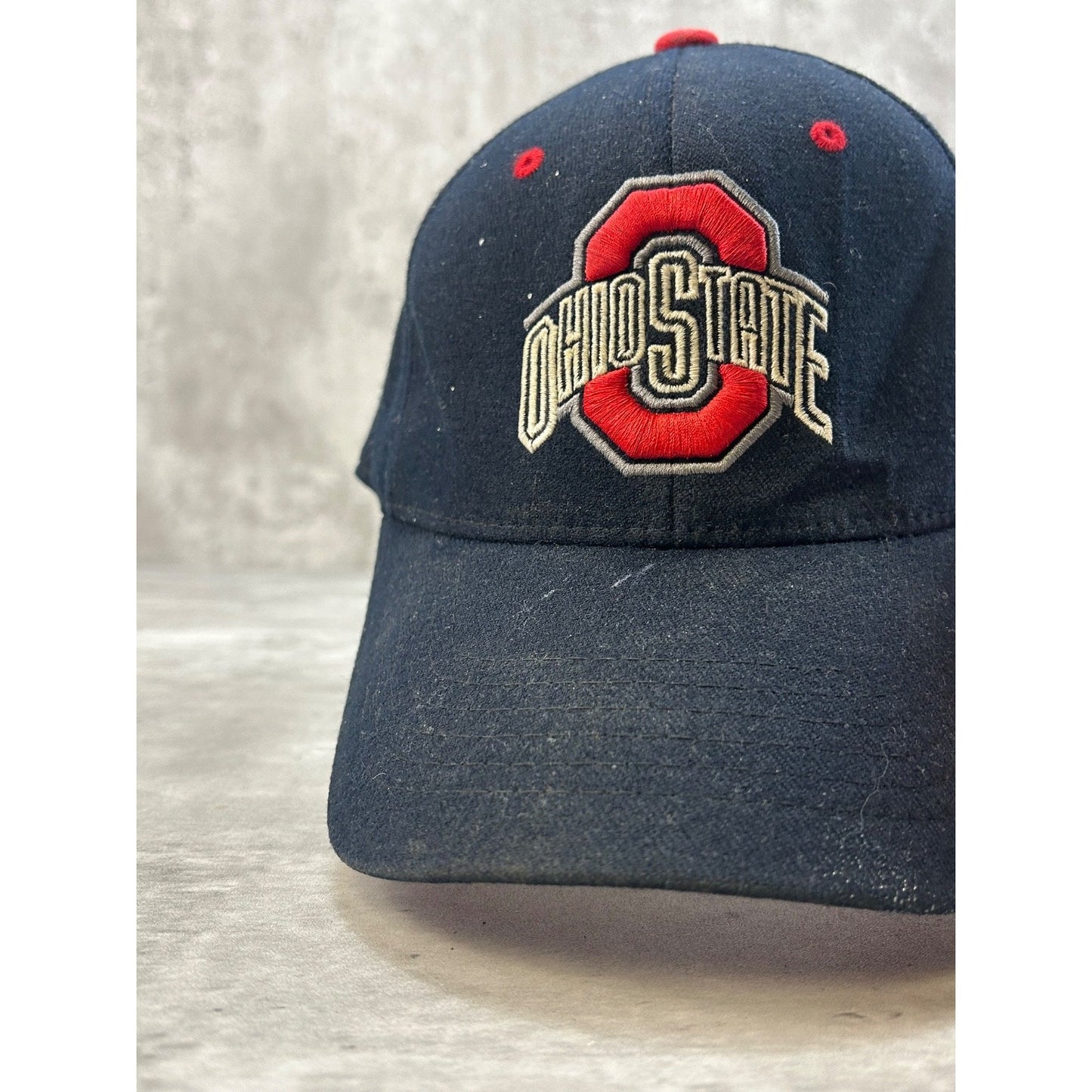 Vintage Ohio State Buckeyes NCAA Embroidered Logo Collegiate Fitted Hat OSFA